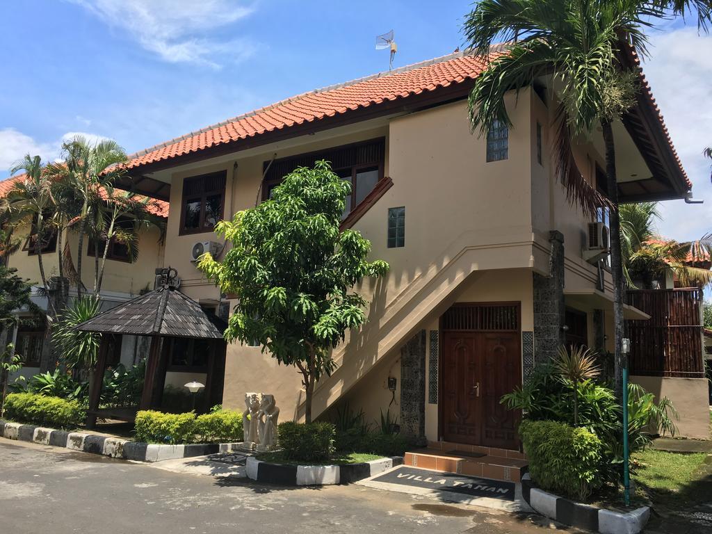 Kuta Holiday Villas Exterior photo