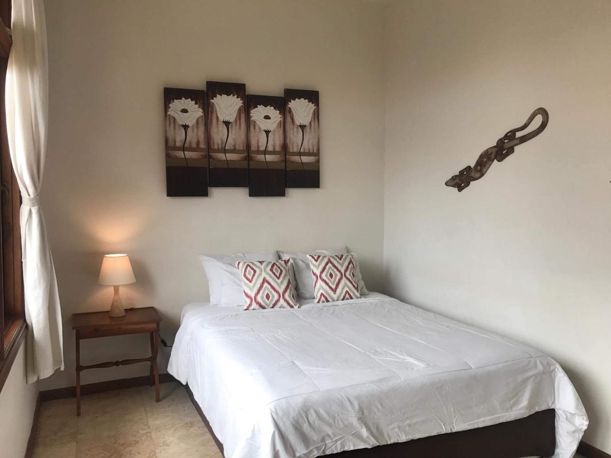 Kuta Holiday Villas Exterior photo
