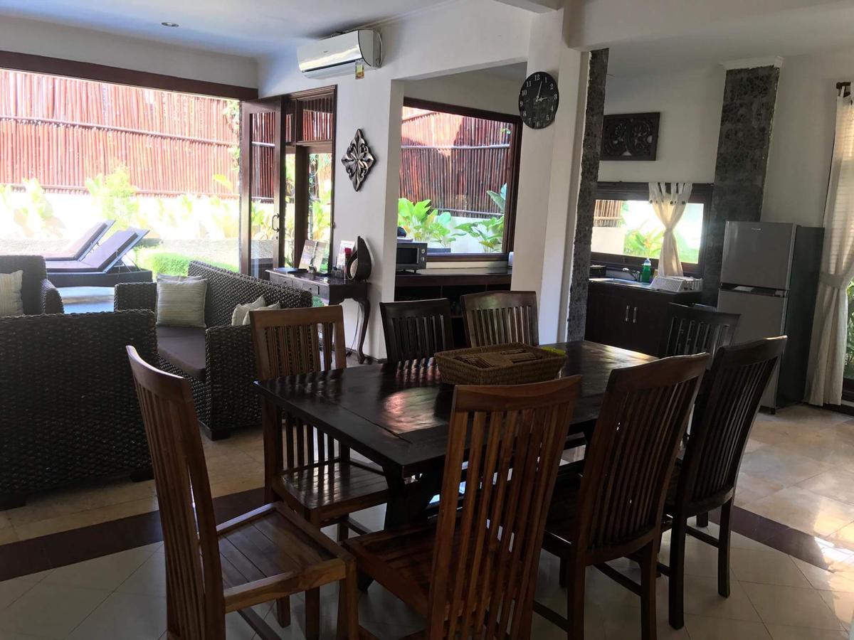 Kuta Holiday Villas Exterior photo