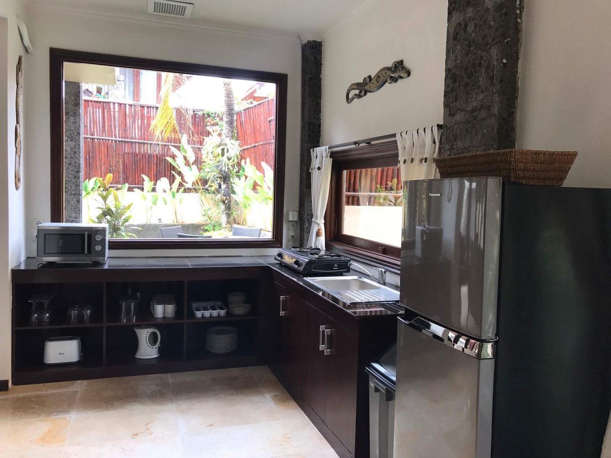 Kuta Holiday Villas Exterior photo