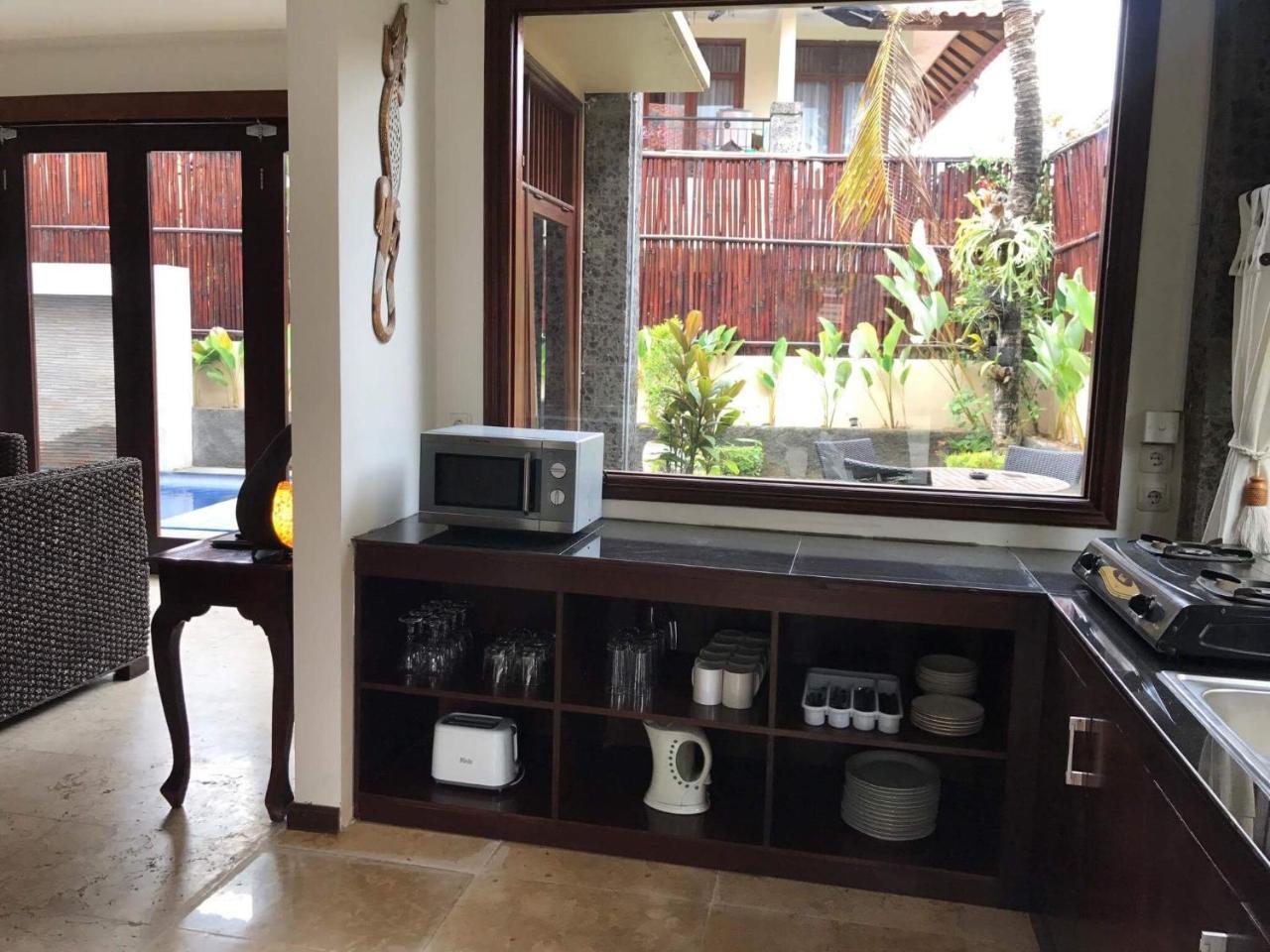 Kuta Holiday Villas Exterior photo