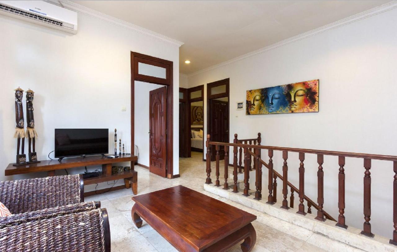Kuta Holiday Villas Exterior photo