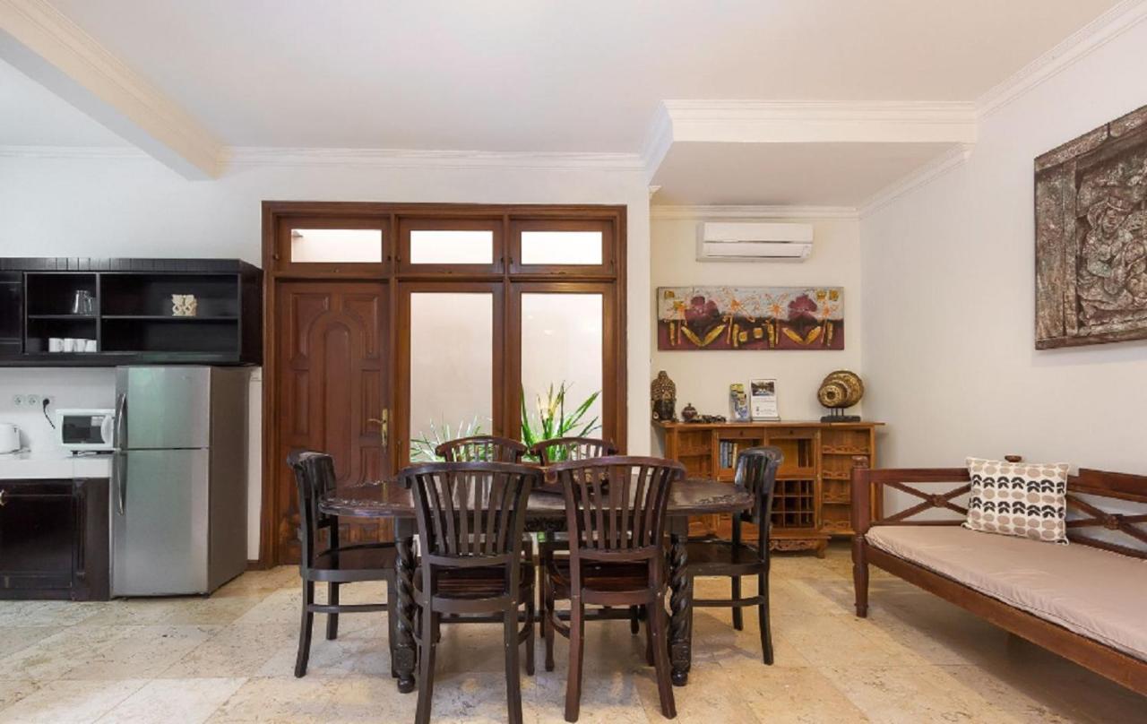 Kuta Holiday Villas Exterior photo