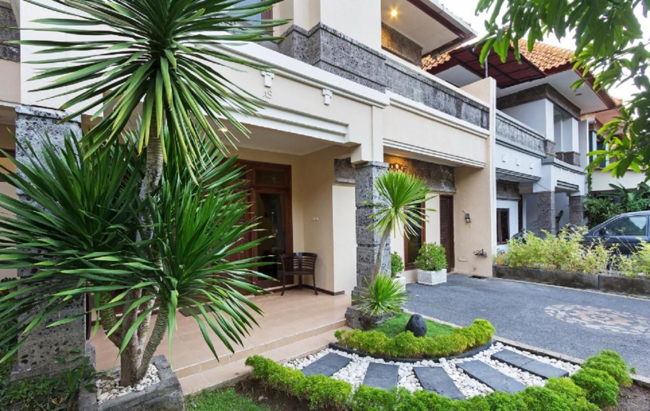 Kuta Holiday Villas Exterior photo